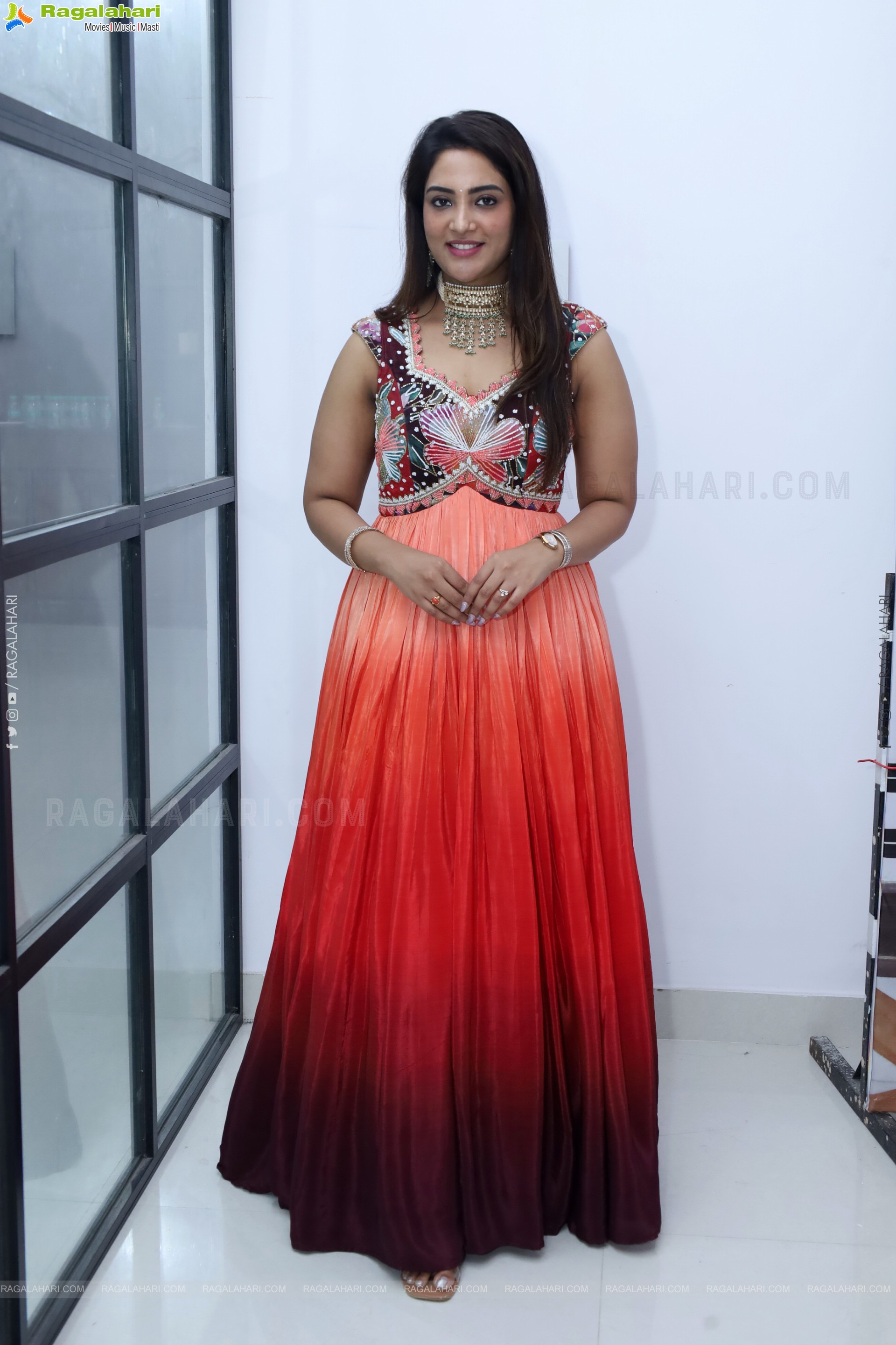Nirupama stills in Designer Dress, HD Gallery