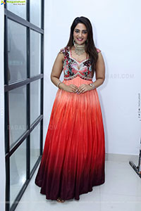 Nirupama stills in Designer Dress, HD Gallery