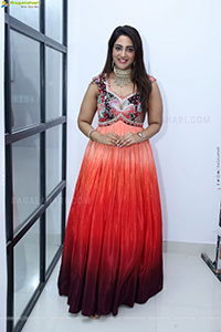 Nirupama stills in Designer Dress, HD Gallery
