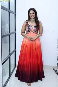 Nirupama stills in Designer Dress, HD Gallery