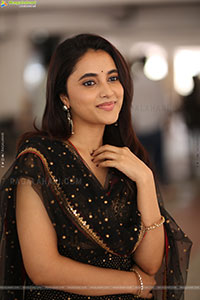 Priyanka Arul Mohan at OG Interview, HD Gallery