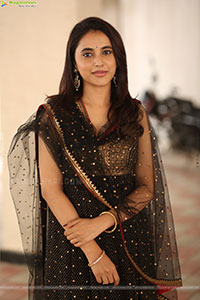 Priyanka Arul Mohan at OG Interview, HD Gallery