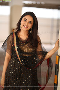 Priyanka Arul Mohan at OG Interview, HD Gallery