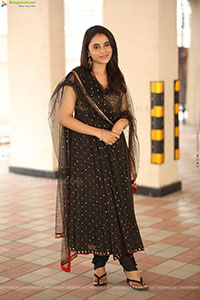 Priyanka Arul Mohan at OG Interview, HD Gallery