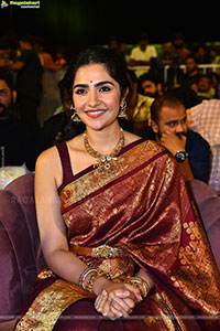 Rukmini Vasanth at Kantara Chapter 1 Pre Release Event