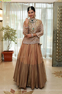 Sarmishta Reddy Poses with Traditional Jewellery