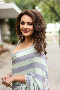 Seerat Kapoor at Jatasya Maranam Dhruvam Teaser Launch