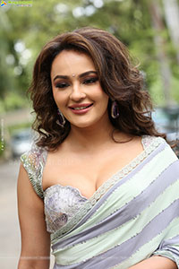 Seerat Kapoor at Jatasya Maranam Dhruvam Teaser Launch