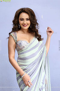 Seerat Kapoor at Jatasya Maranam Dhruvam Teaser Launch