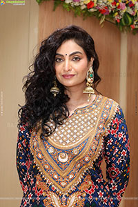 Sharon Fernandes Latest HD Stills, Photo Gallery