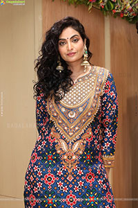 Sharon Fernandes Latest HD Stills, Photo Gallery