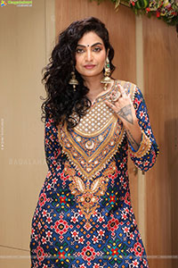Sharon Fernandes Latest HD Stills, Photo Gallery