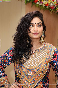 Sharon Fernandes Latest HD Stills, Photo Gallery