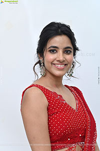Shivani Nagaram at Little Hearts Movie Interview, HD Gallery