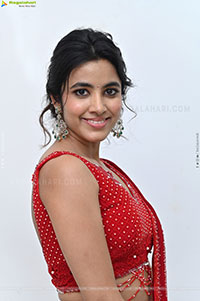 Shivani Nagaram at Little Hearts Movie Interview, HD Gallery