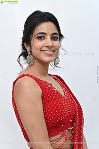 Shivani Nagaram at Little Hearts Movie Interview, HD Gallery