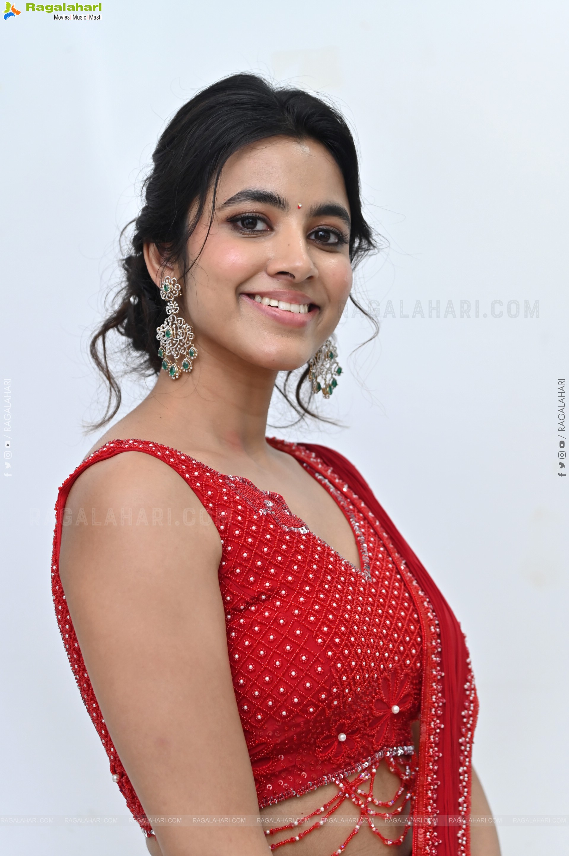 Shivani Nagaram at Little Hearts Movie Interview, HD Gallery