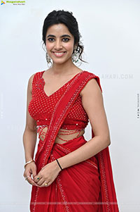 Shivani Nagaram at Little Hearts Movie Interview, HD Gallery