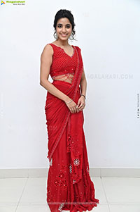 Shivani Nagaram at Little Hearts Movie Interview, HD Gallery