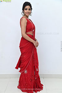 Shivani Nagaram at Little Hearts Movie Interview, HD Gallery