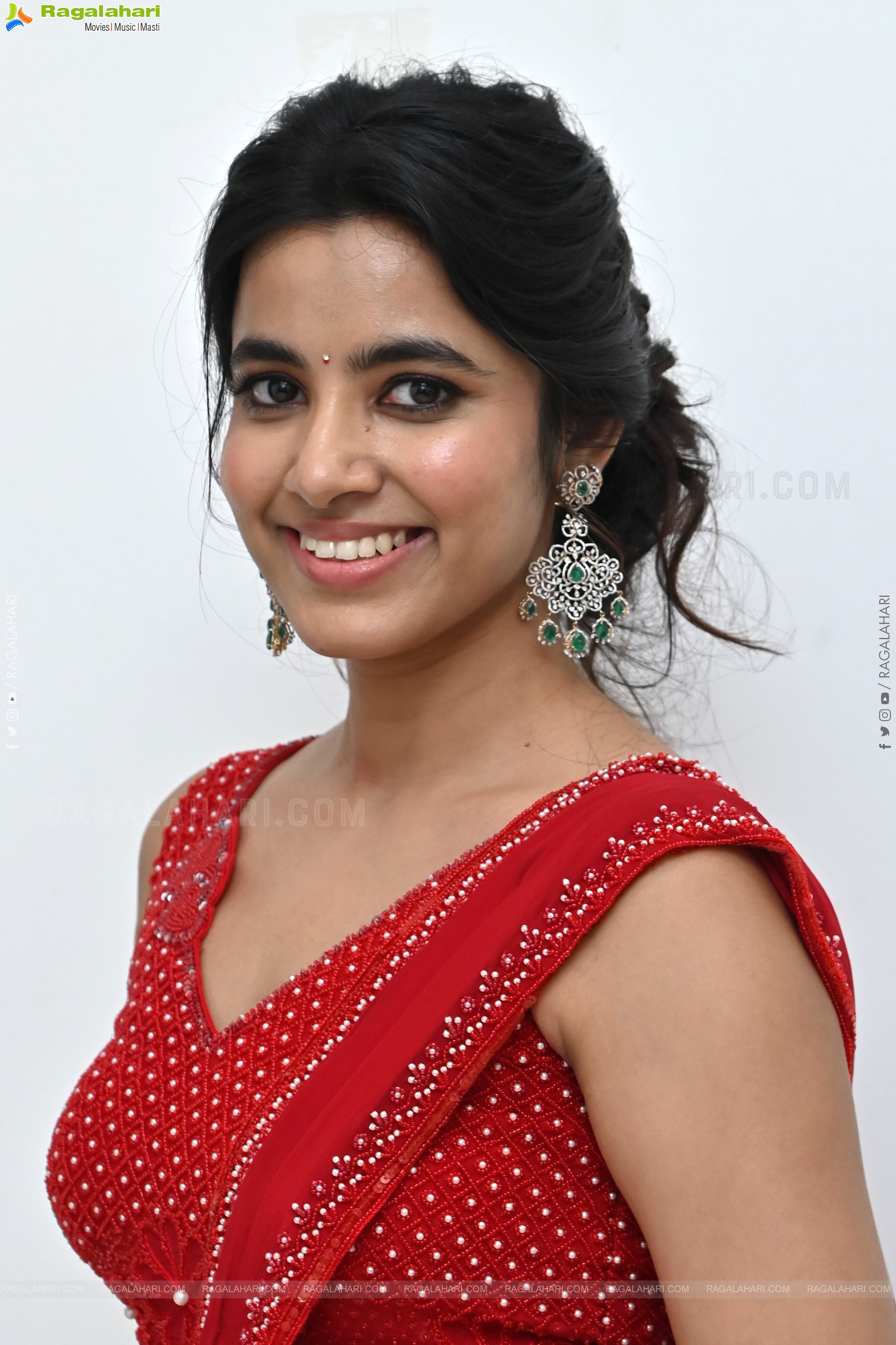 Shivani Nagaram at Little Hearts Movie Interview, HD Gallery