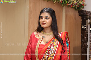 Sindhu Manthri in Dazzling Red Designer Saree, HD Gallery