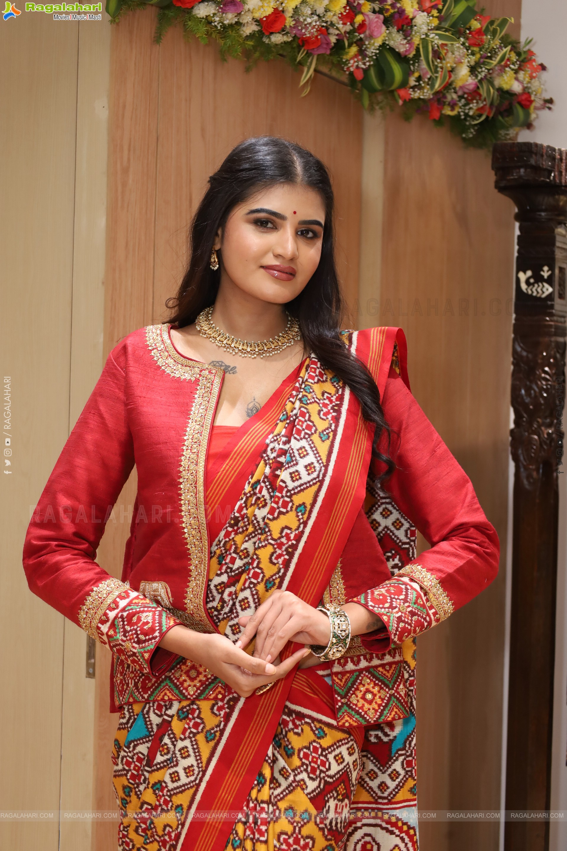 Sindhu Manthri in Dazzling Red Designer Saree, HD Gallery
