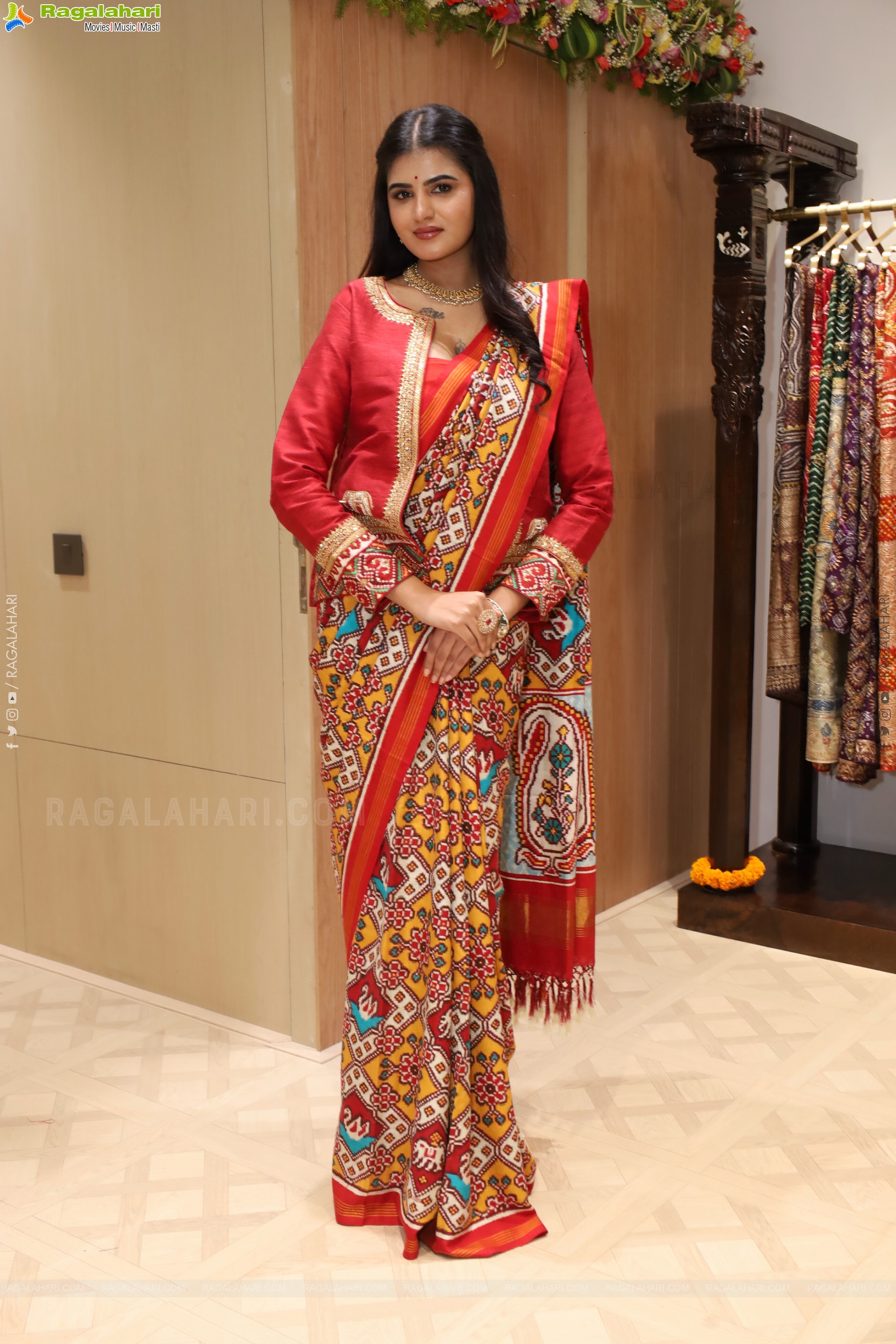Sindhu Manthri in Dazzling Red Designer Saree, HD Gallery