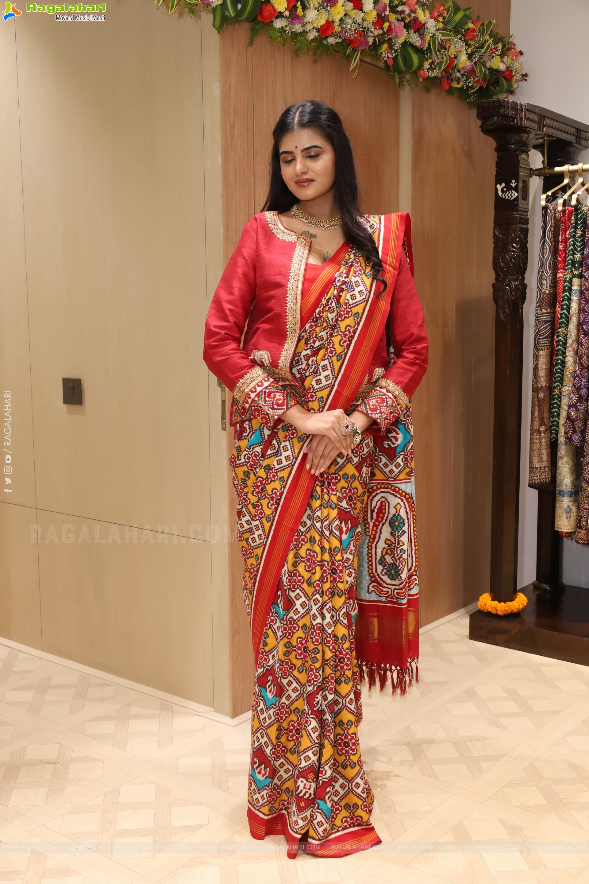 Sindhu Manthri in Dazzling Red Designer Saree, HD Gallery