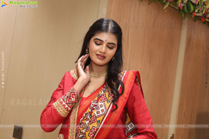 Sindhu Manthri in Dazzling Red Designer Saree, HD Gallery