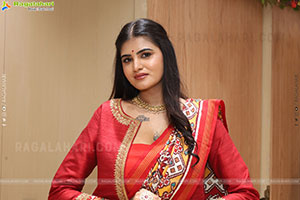 Sindhu Manthri in Dazzling Red Designer Saree, HD Gallery