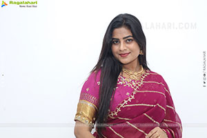 Siri Papa stills in Traditional Saree, HD Gallery