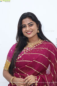 Siri Papa stills in Traditional Saree, HD Gallery