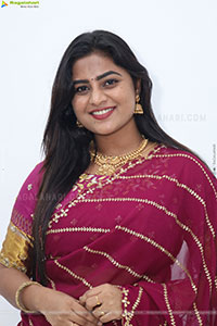 Siri Papa stills in Traditional Saree, HD Gallery