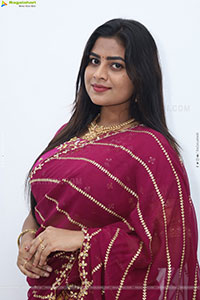 Siri Papa stills in Traditional Saree, HD Gallery