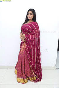 Siri Papa stills in Traditional Saree, HD Gallery