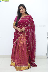Siri Papa stills in Traditional Saree, HD Gallery