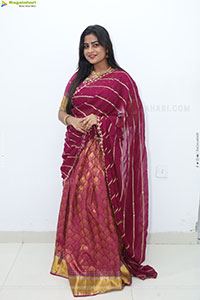 Siri Papa stills in Traditional Saree, HD Gallery