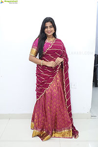 Siri Papa stills in Traditional Saree, HD Gallery