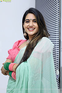 Sravanthi Chokarapu at Hi Life Exhibition Curtain Raiser