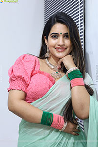 Sravanthi Chokarapu at Hi Life Exhibition Curtain Raiser
