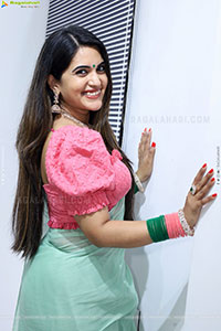 Sravanthi Chokarapu at Hi Life Exhibition Curtain Raiser