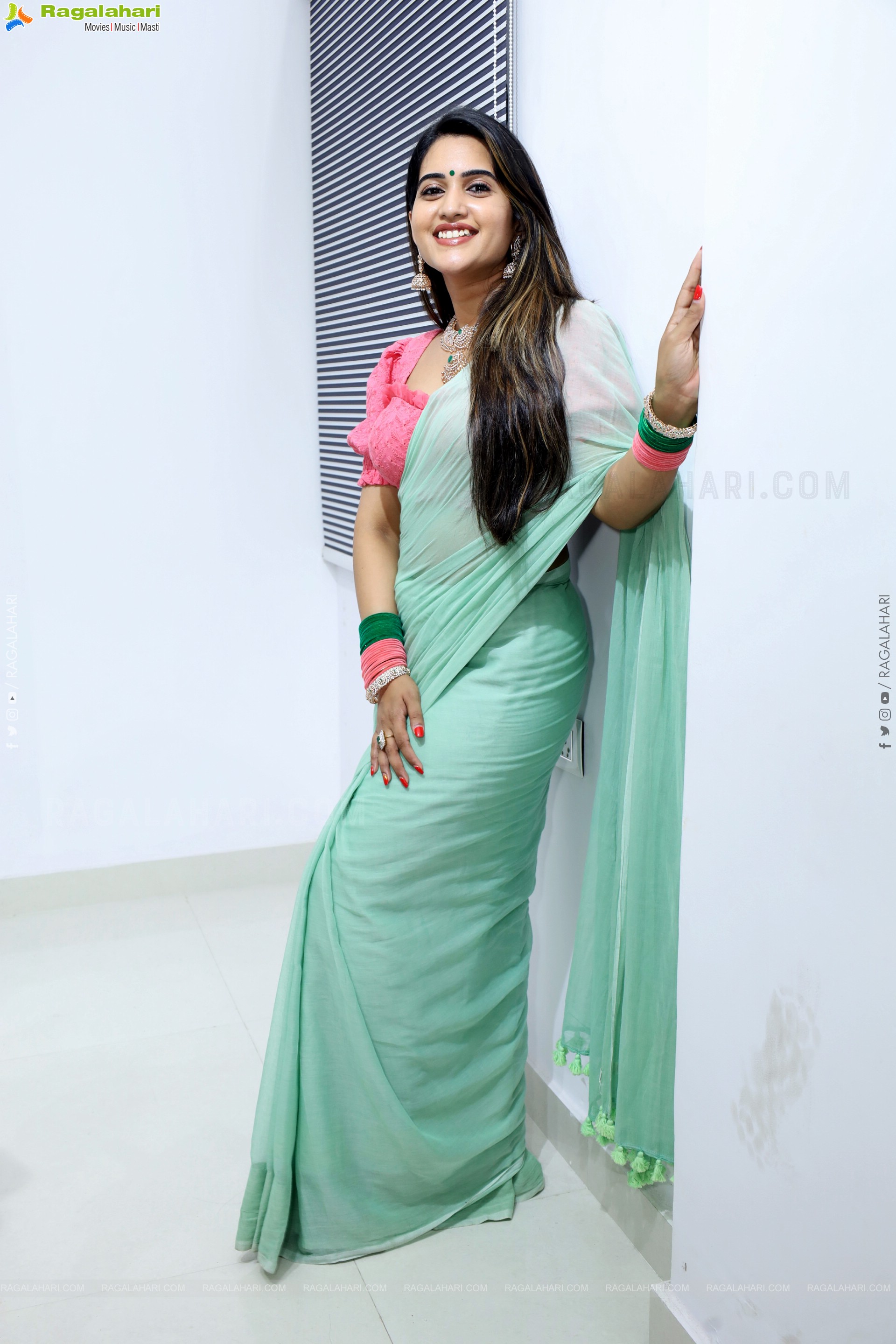 Sravanthi Chokarapu at Hi Life Exhibition Curtain Raiser Event, HD Gallery