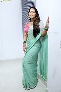 Sravanthi Chokarapu at Hi Life Exhibition Curtain Raiser