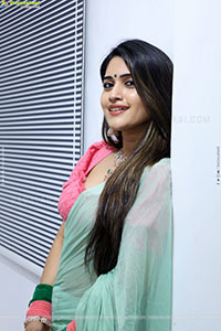 Sravanthi Chokarapu at Hi Life Exhibition Curtain Raiser