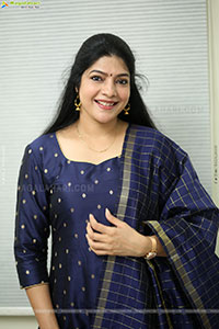 Vasuki at Beauty Movie Interview, HD Gallery