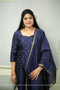 Vasuki at Beauty Movie Interview, HD Gallery