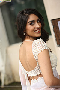 Yukti Thareja at K-Ramp Movie Press Meet, HD Gallery