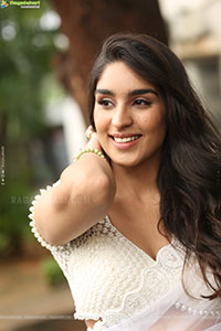 Yukti Thareja at K-Ramp Movie Press Meet, HD Gallery