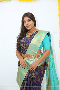 Deepthi Nageswar Glam stills in Saree, HD Gallery 